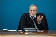پزشکیان: برخی جریانات رسانه‌ای و صاحبان تریبون‌های رسمی به‌صورت بی‌امان در حال تخریب دولت و زیر سؤال بردن طرح بزرگ اقتصادی در حال اجرا در اصلاح نظام یارانه‌ای هستند