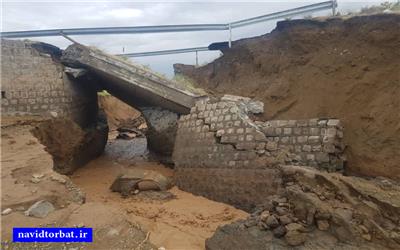با تخریب یک پل بر اثر سیل محور بایگ - تربت حیدریه مسدود شد