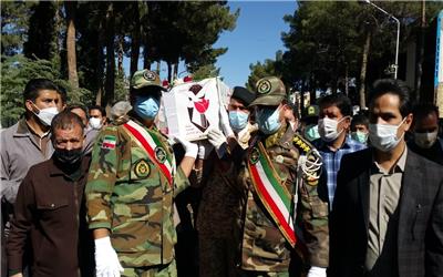 پیکر جانباز شهید  دفاع مقدس در تربت‌حیدریه تشییع شد