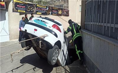 قنات پنهان در زیر خیابان شهر حادثه ساز شد