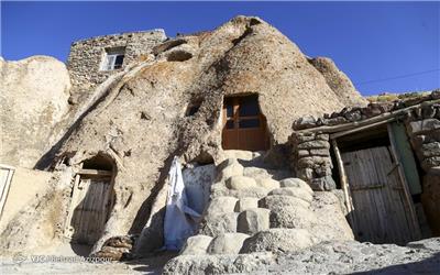 تصاویر: روستای صخره‌ای کندوان