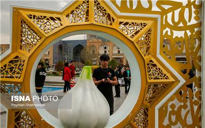 تصاویر: میدان نقش جهان و میزبانی از مسافران نوروزی