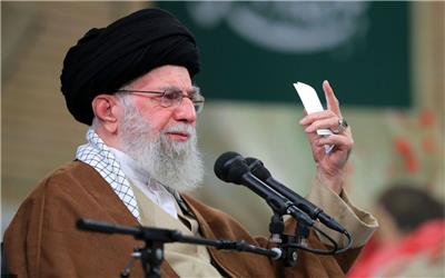 رهبر انقلاب: رژیم صهیونی باید منتظر مجازاتی سخت باشد /در حملات دشمن، تنی چند از فرماندهان و دانشمندان به شهادت رسیدند؛ جانشینان و همکاران آنان بی‌درنگ وظائف خود را پی خواهند گرفت انشاء‌الله
