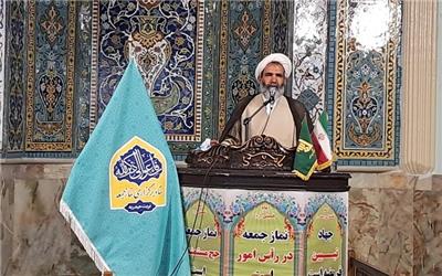 امام‌جمعه تربت‌حیدریه:خبرنگاران با شفاف‌سازی حقایق، مردم و جامعه را آگاه می کنند
