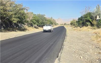 بازدید نماینده تربت‌حیدریه از اجرای روکش آسفالت محور صنوبر/ محور فدیهه تا حصار در انتظار روکش آسفالت