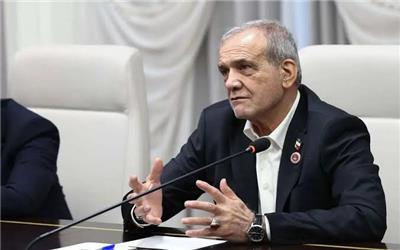 پزشکیان: هیچ‌گاه از گفت‌وگو فرار نکرده‌ایم و نخواهیم کرد/ برخی «کنار گود نشسته‌اند و می‌گویند لنگش کن»