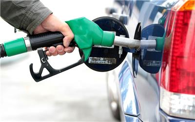 تکلیف بنزین مشخص شد؛ سهمیه ای ٦٠ لیتر در ماه، ١5٠٠تومان؛ آزاد، ٣٠٠٠ تومان( جدول نرخ سهمیه ای و آزاد انواع خودرو ها)