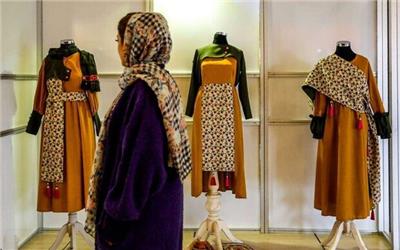 دبیر شورای فرهنگ عمومی کشور: دستورالعمل پوشاک بانوان ابلاغ شده که طبق آن مانتوهایی که قد آنها تا بالای زانو باشد ممنوع است
