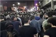 خبرگزاری فارس: تجمع و اعتراض مردم آبادان به خاطر اصرار جمعیت برای ورود به محدوده متروپل، به خشونت کشیده شد