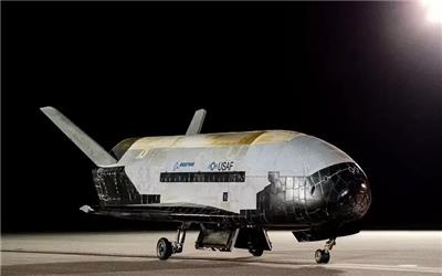 هواپیمای فضایی بدون سرنشین خورشیدی پس از 908 روز پرواز به زمین نشست