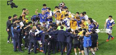 جام جهانی قطر: صدرنشینی ژاپن و مراکش با مربیان وطنی! / فوتبال ما چگونه هاشمیان، مهدوی‌کیا، خداداد، مجیدی و نویدکیا را می‌سوزاند