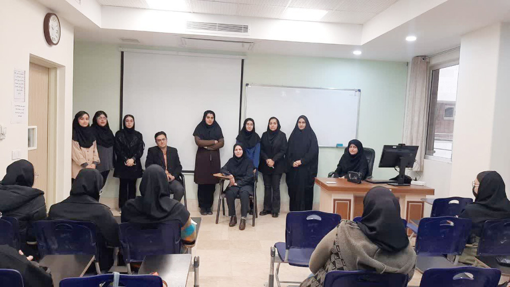 کرسی آزاداندیشی با موضوع مهاجرت نخبگان